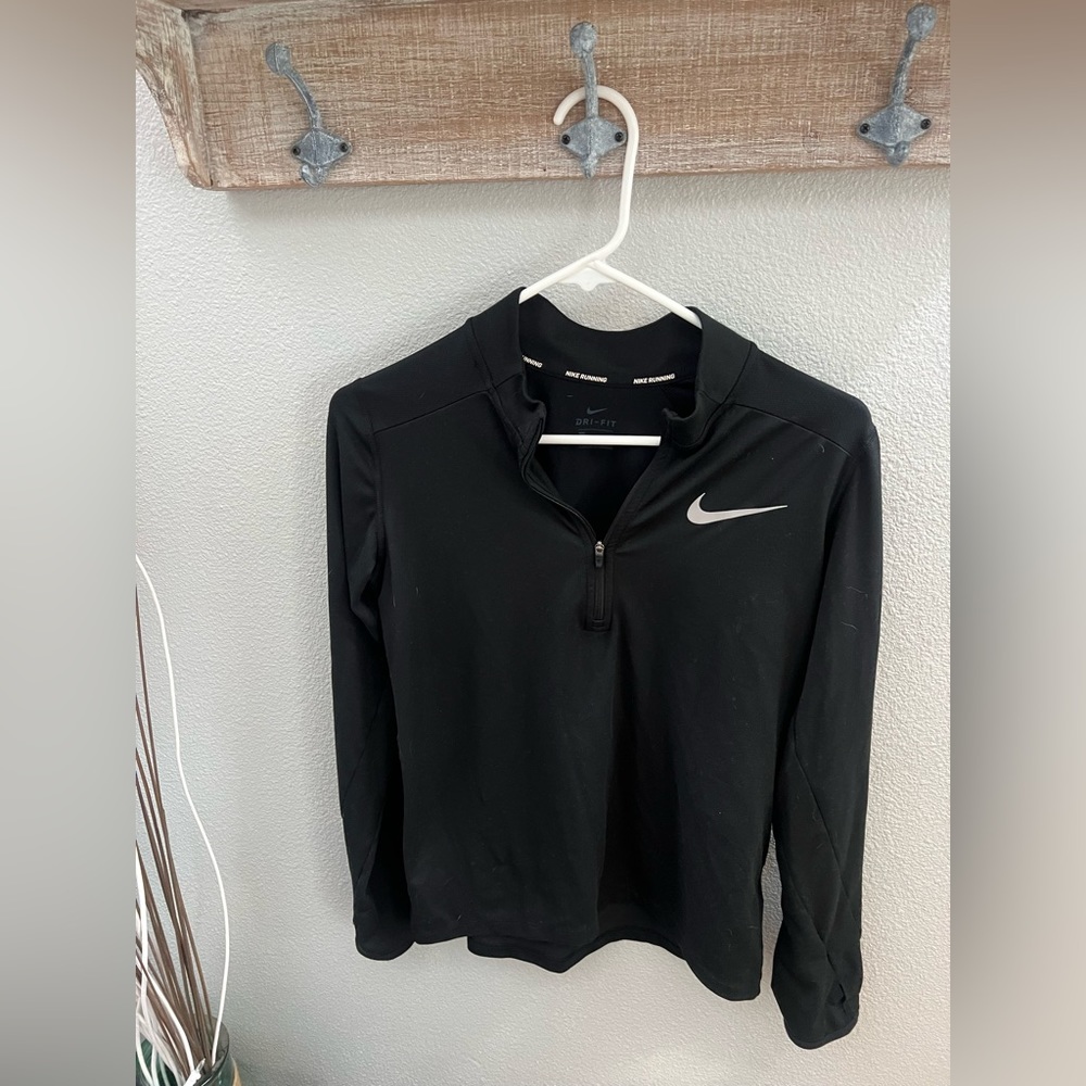 Nike Dri-fit Running Shirt Says Xl Fits Like Women’s Sm Or Med
